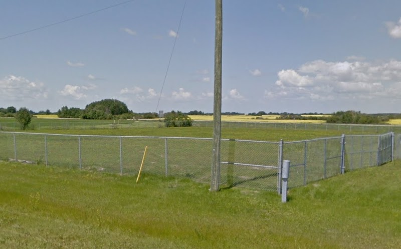 Shoal Lake Dog Park dog park