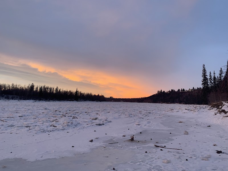 Buena Vista Dog Park - Edmonton dog park