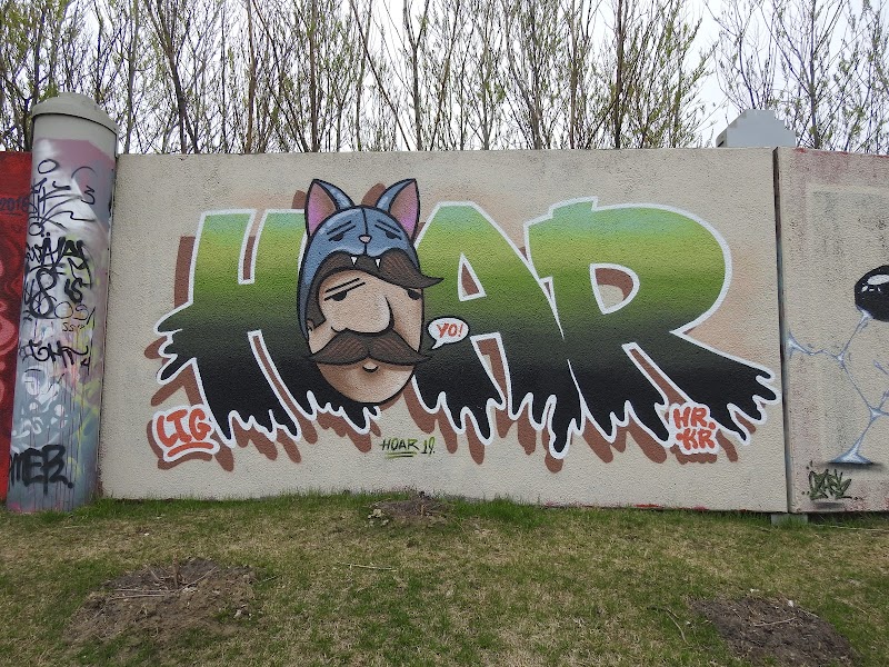 Falco Dog Park (Laval-des-Rapides) dog park