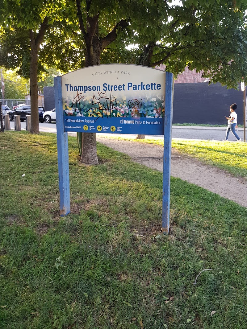 Thompson Street Parkette — mud-free dog park in Toronto
