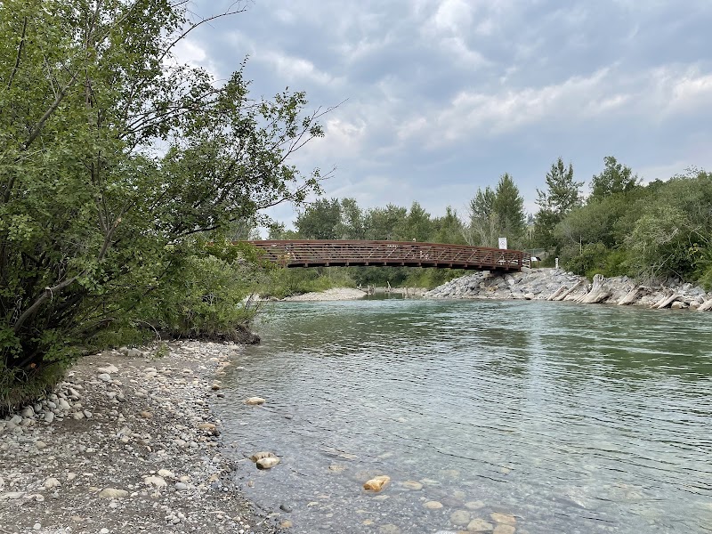 Bowmont Island Off Leash Dog Park dog park