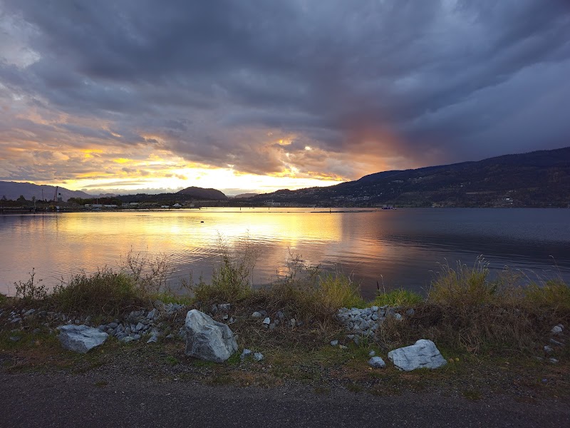 Poplar Point Dog Beach dog park