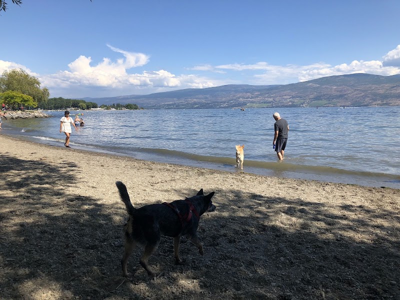 Gellatly Dog Beach dog park