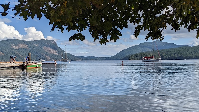 Maple Bay Beach Park dog park