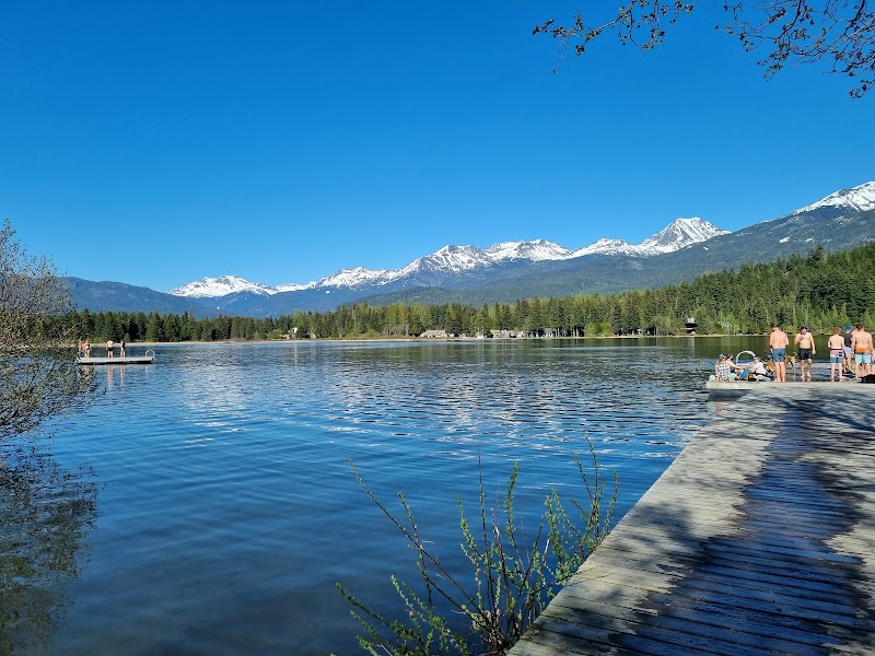 Rainbow Park dog park