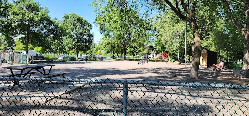 Aire d'exercice canin dog park