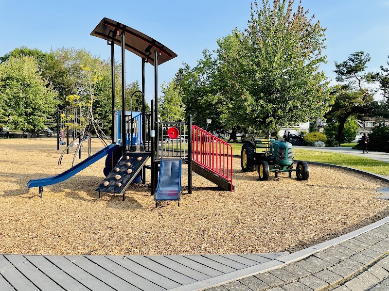 Tecumseh Park dog park