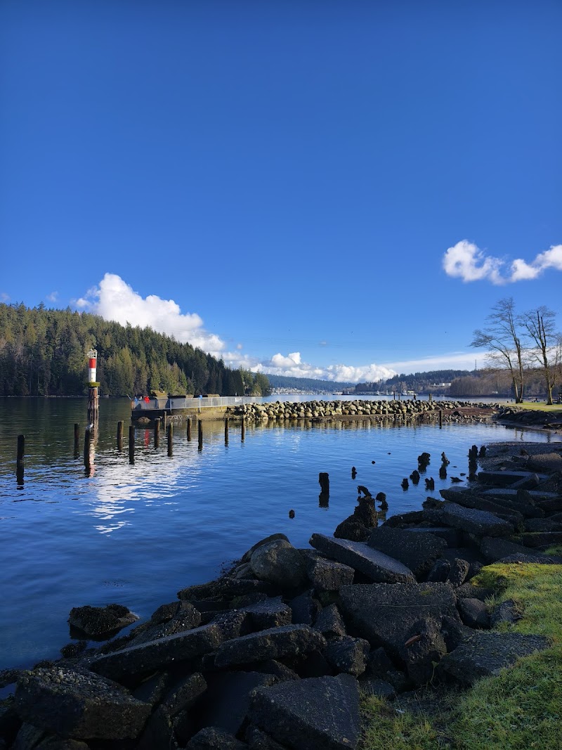 Barnet Marine Park dog park